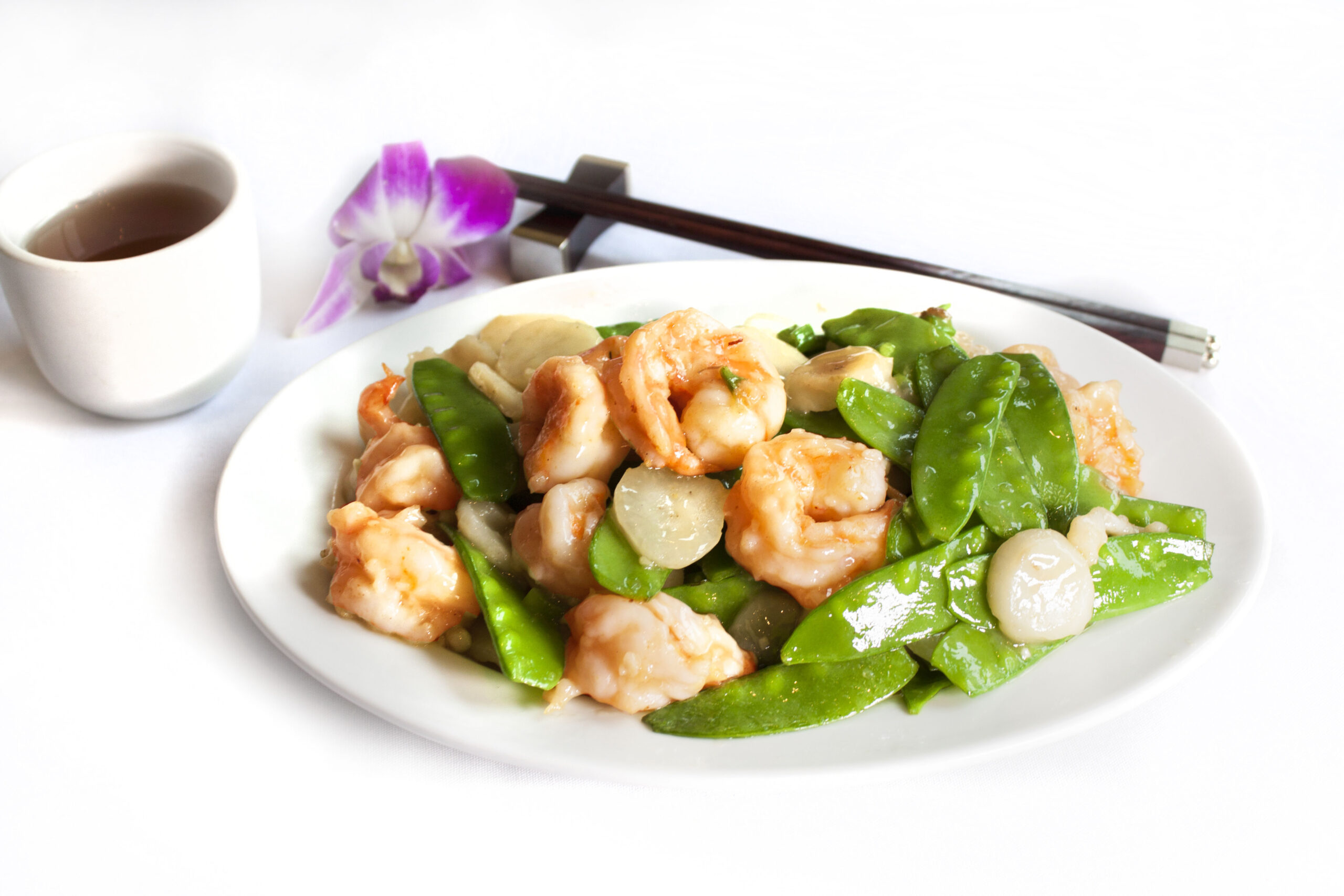 39. Shrimp w. Snow Peas (White) image