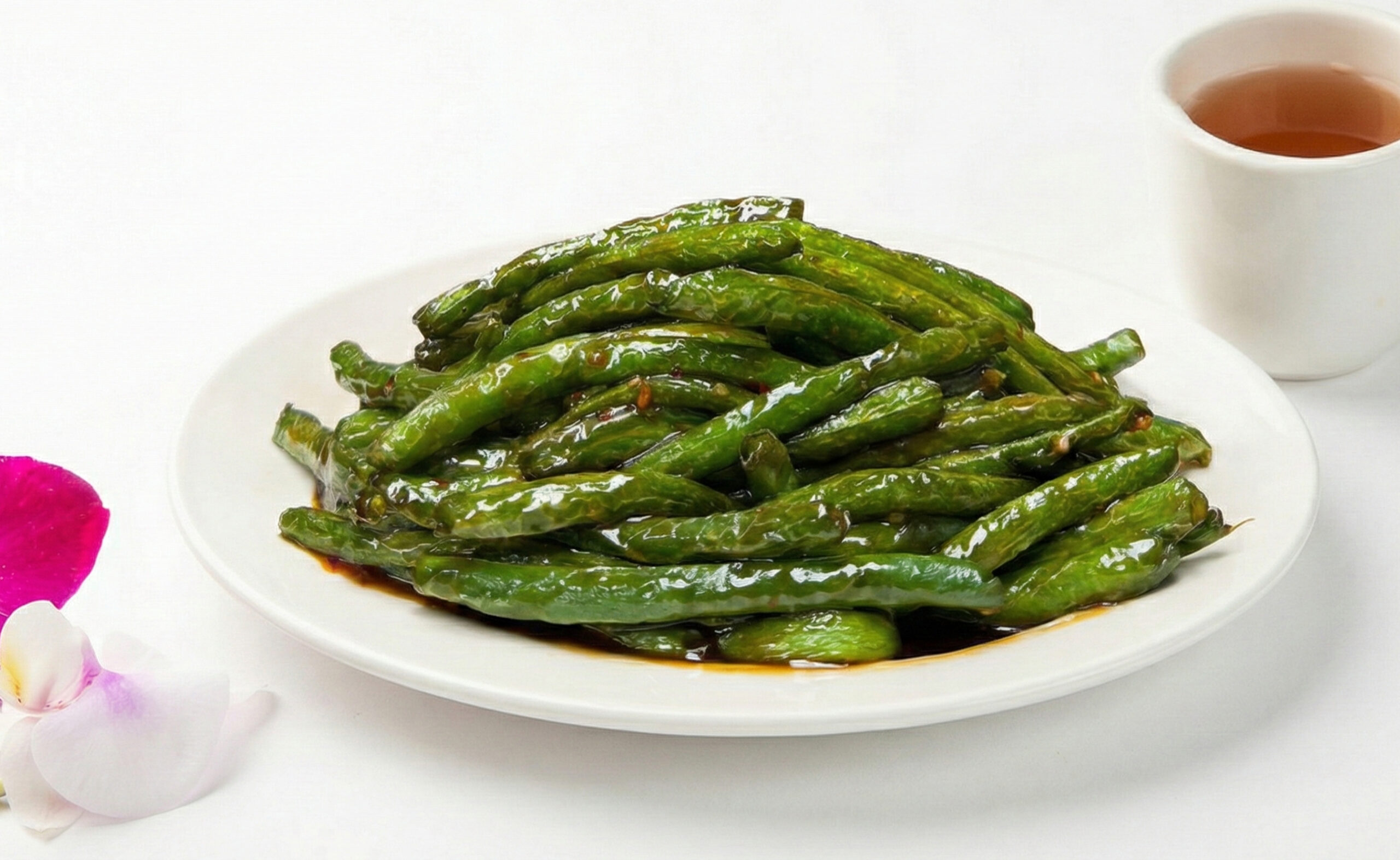 L10. String Bean w. Garlic Sauce image