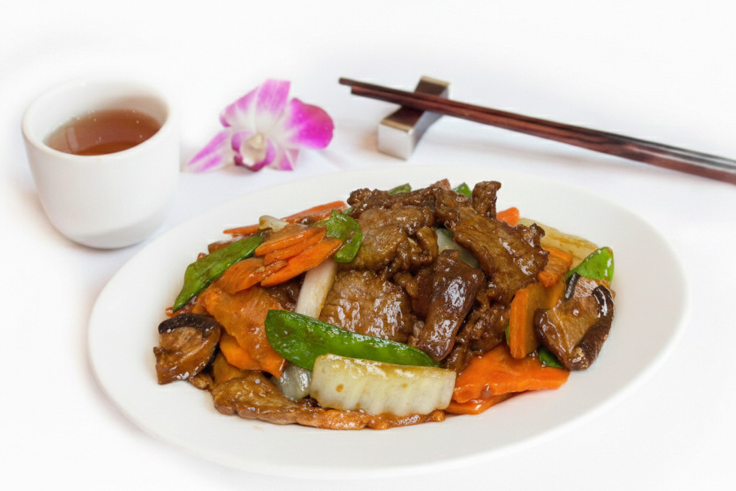 68. Beef w/ Chinese Mushrooms image